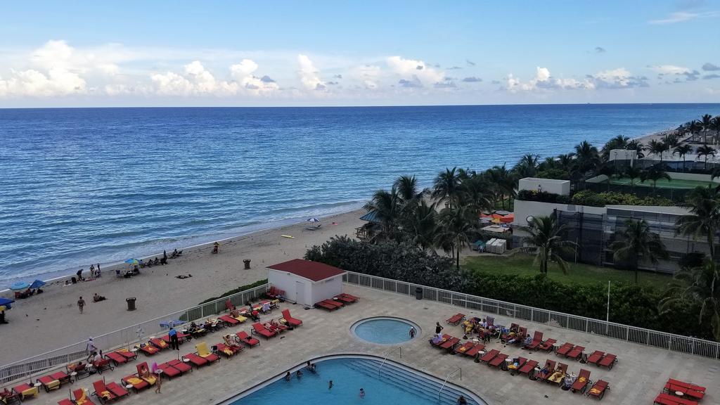 Oceanfront With Balcony Sunny Isles - Spectacular! Apartment Miami Beach Room photo